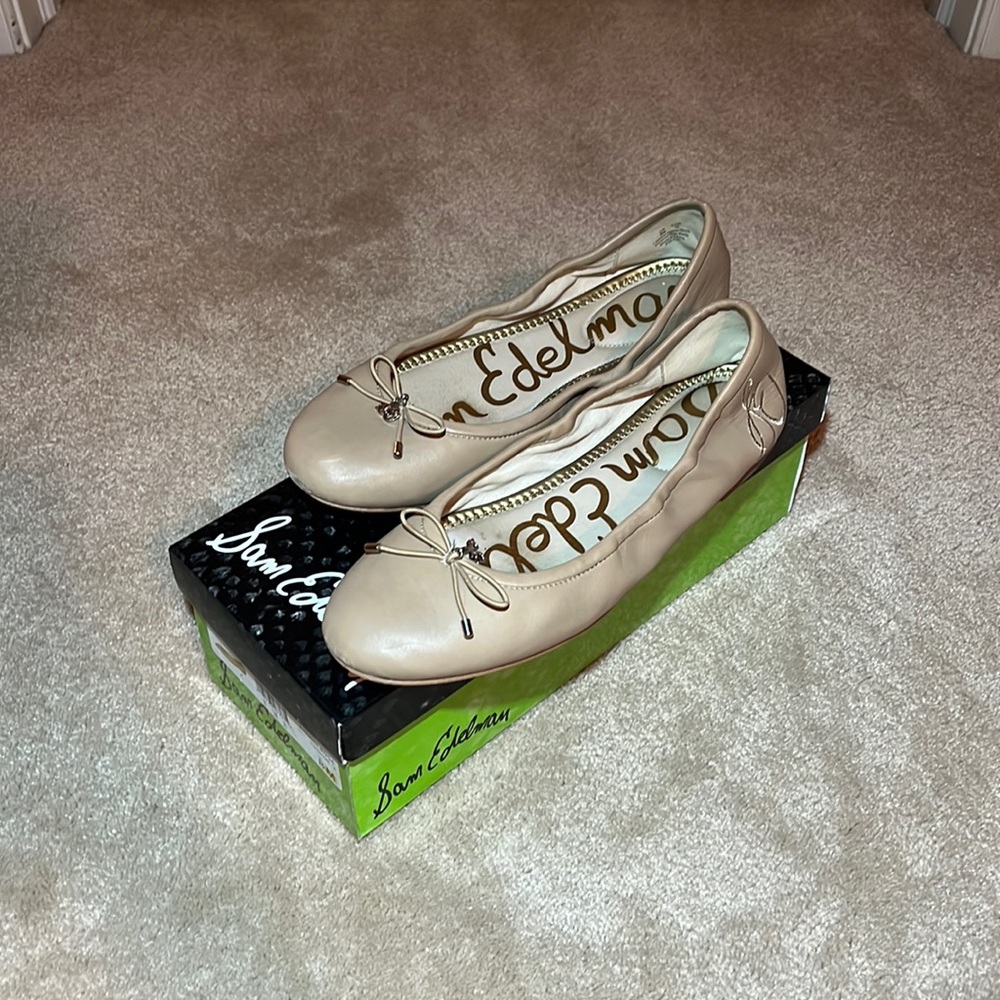 Sam Edelman beige ballet flat w/ box